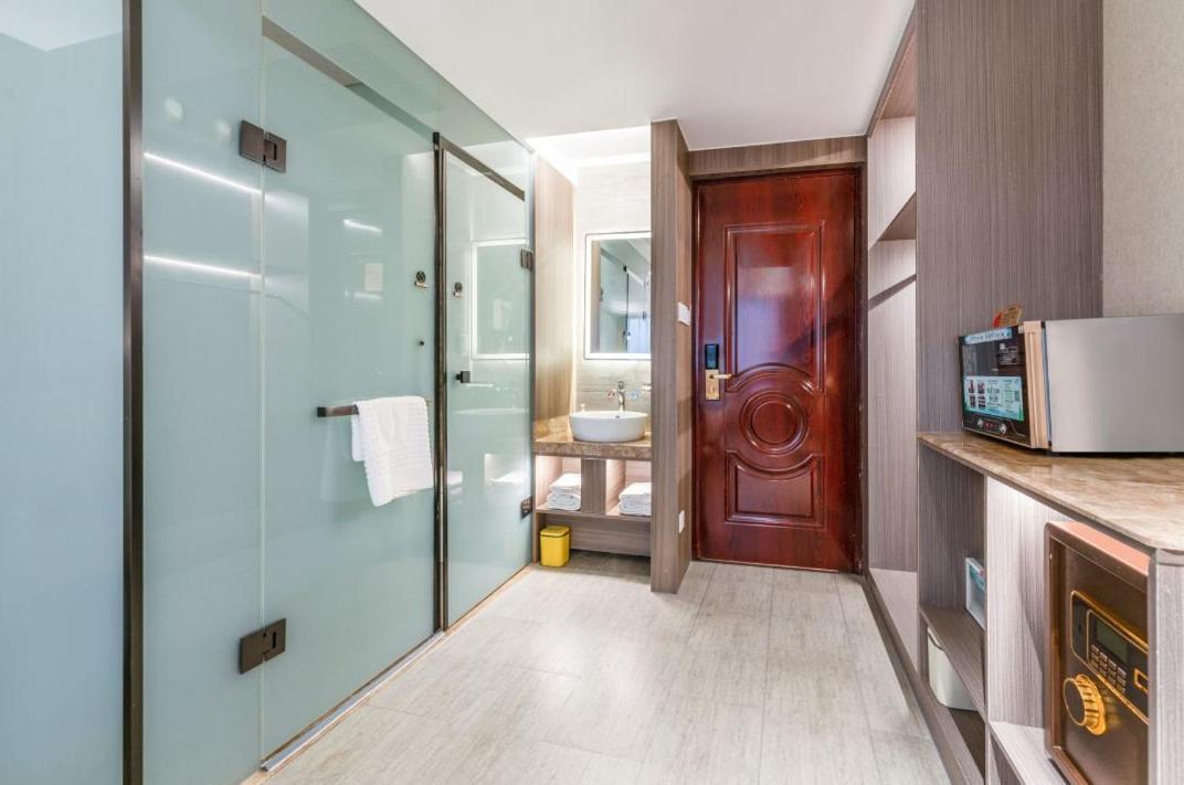 Jinan Yuquan Simpson Hotel Exterior foto