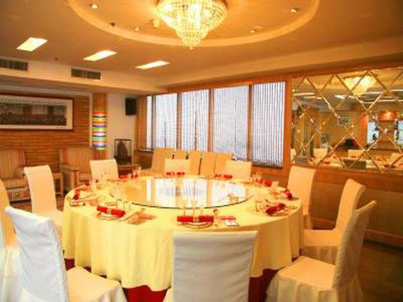 Jinan Yuquan Simpson Hotel Exterior foto